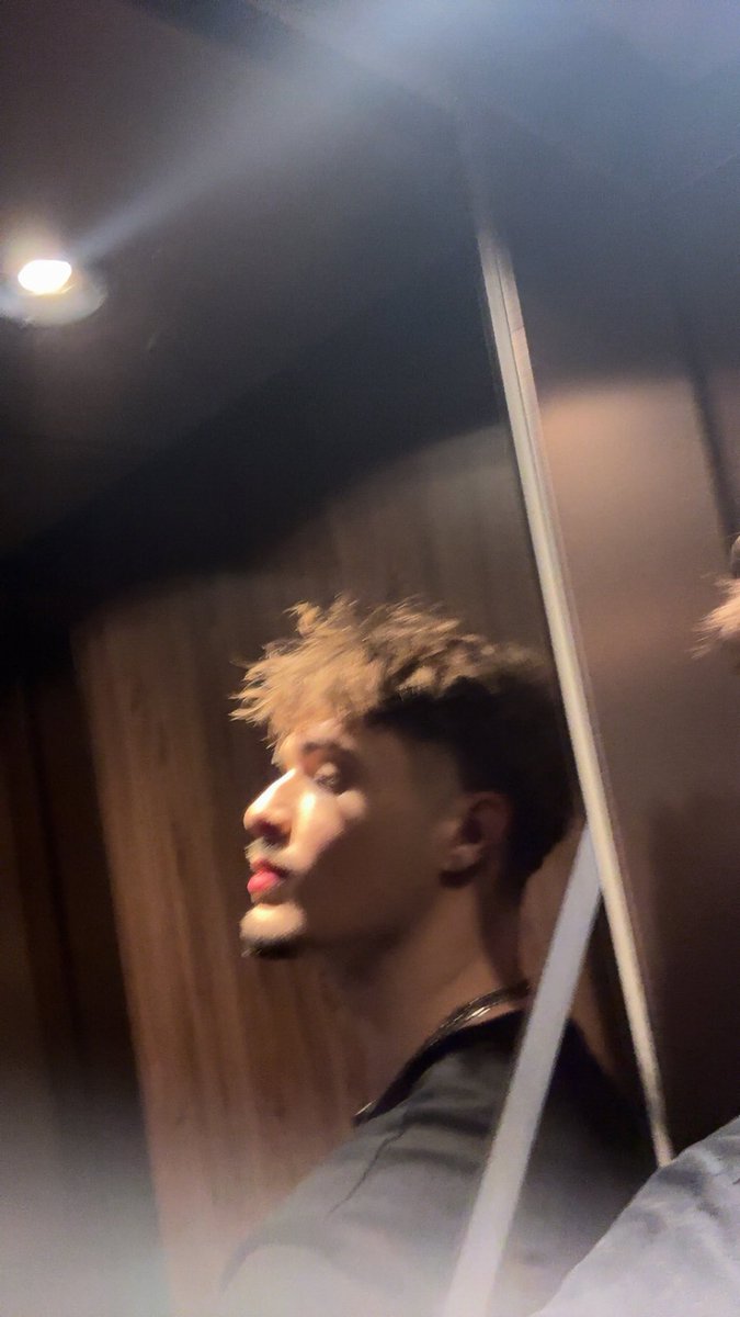 xF2P9's tweet image. 🖤🤍🖤