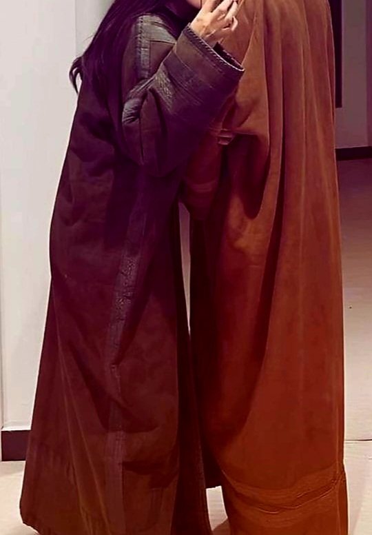 عيش مع الليّ تشوف قيمتك في عيُونه "
– نصيحة اليوم وكُل يوم. 
#صبحكم✋️.