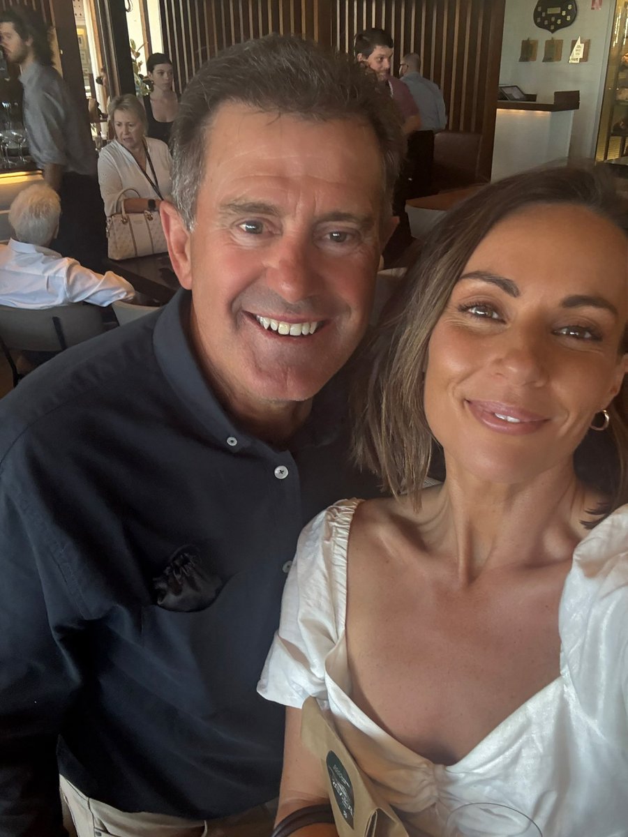 Georgie Parker tweet media