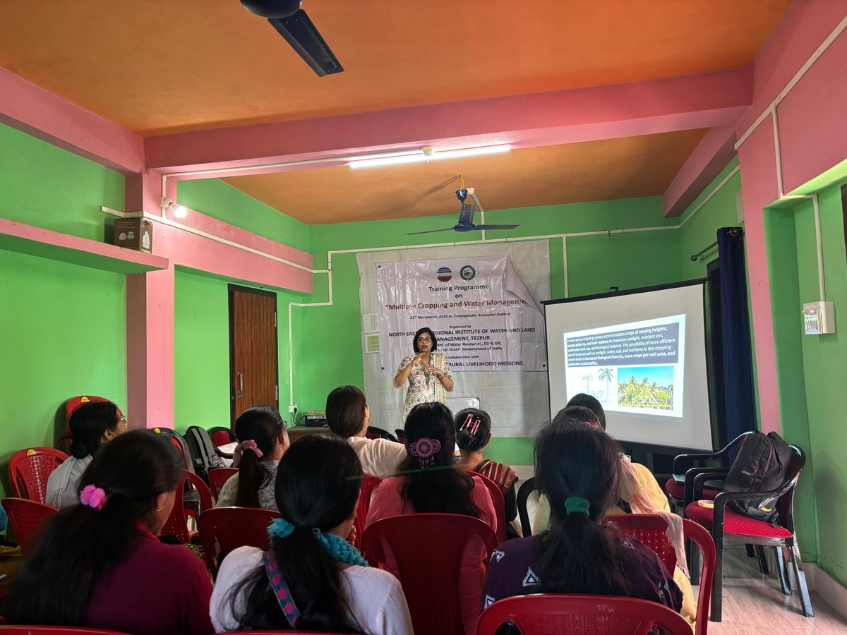 NeriwalmT's tweet photo. A one day farmers training programme on Multiple cropping and Water Management was conducted by NERIWALM at Dollungmukh on 21.11.2025.
#multiplecropping #capacitybuilding #trainingprogramme #watermanagement https://t.co/8HDPayqmpP