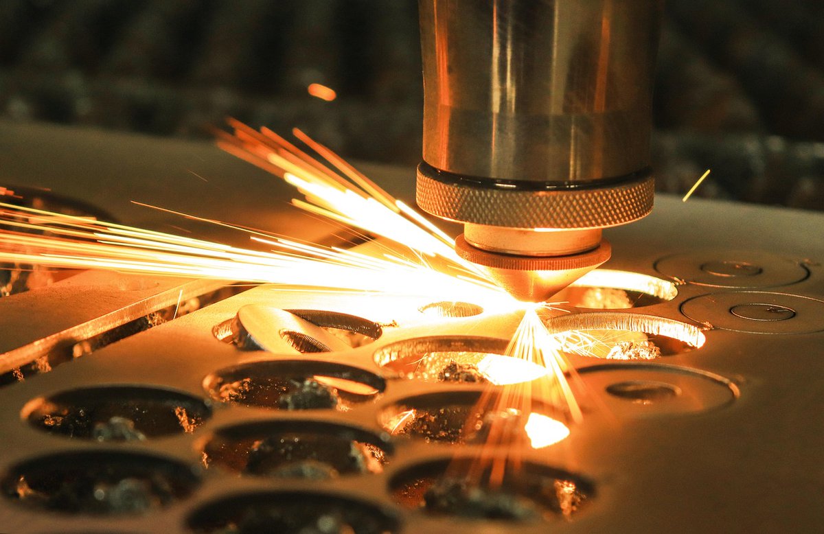 HunsoneMachine's tweet photo. Factory-direct fiber laser cutting machine series adapt to your unique production needs with precision-engineered, customizable support – built tough, built smart.
#hunsone #lasercuttingmachine #lasercutter #lasermachinesupplier #lasermachinemanufacturer
Contact us:
☣ Site: https://t.co/J9CAcMqQHH
✉ Email: info@hunsone.com
☏ WhatsApp: +86 13770803946