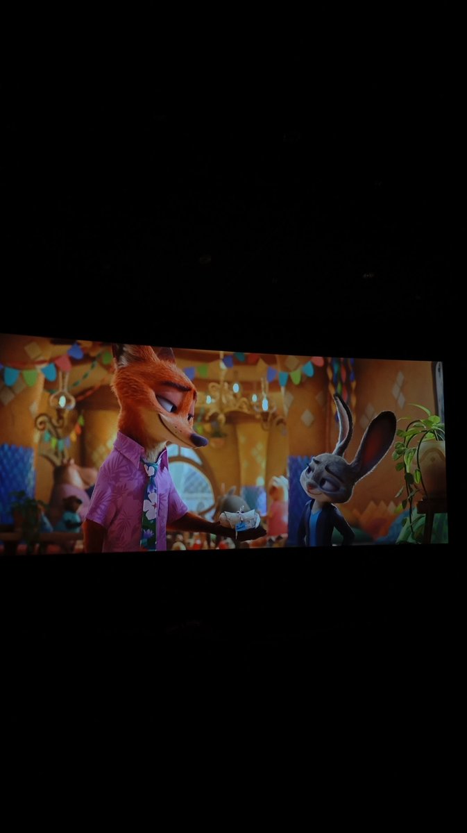 Madeear1's tweet image. Tgl 1 Desember kemarin nonton Zootopia sm temen sehabis kelas