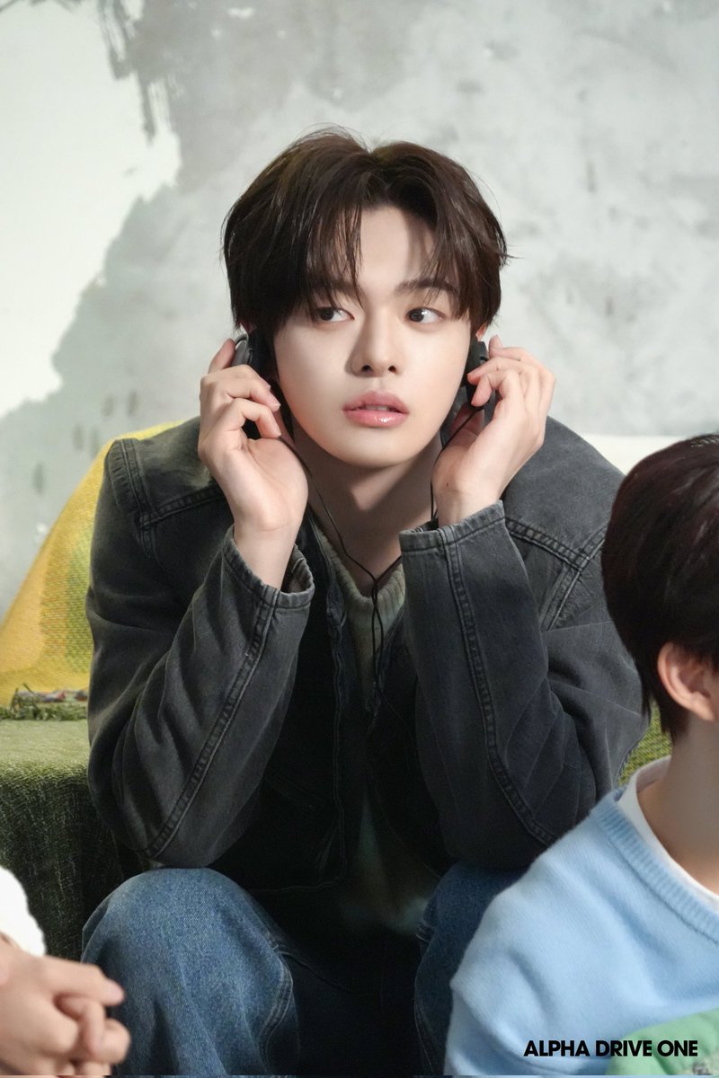 822zz6's tweet image. [ALLYZ Only] 브링그린(BRINGGREEN) Behind Photo

#이리오 #리오 #LEO 
#알파드라이브원 #ALPHADRIVEONE #ALD1