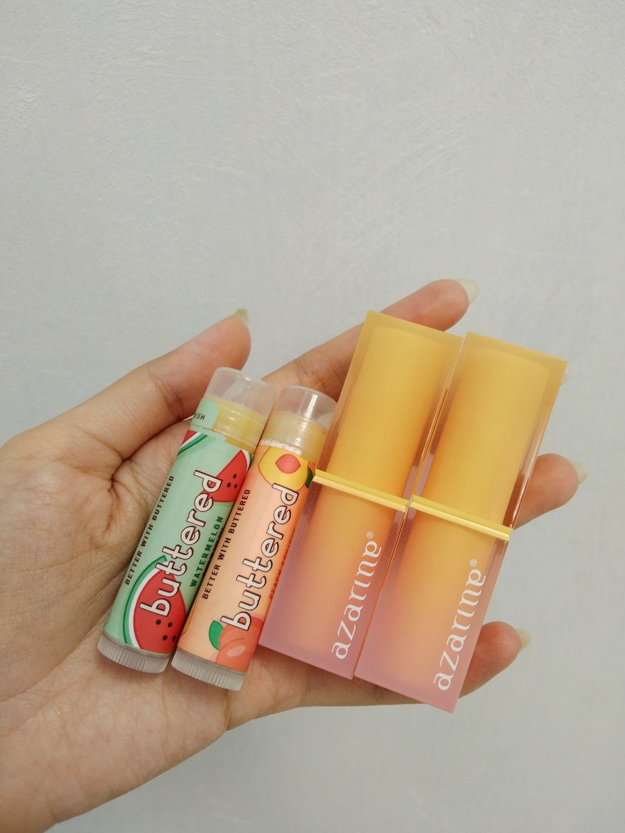 IT'S TIIMEEEEE FORRR

💄🌞Battle Lip Sunscreen of The Year

guess who's the winner🤫

#MellsRoom