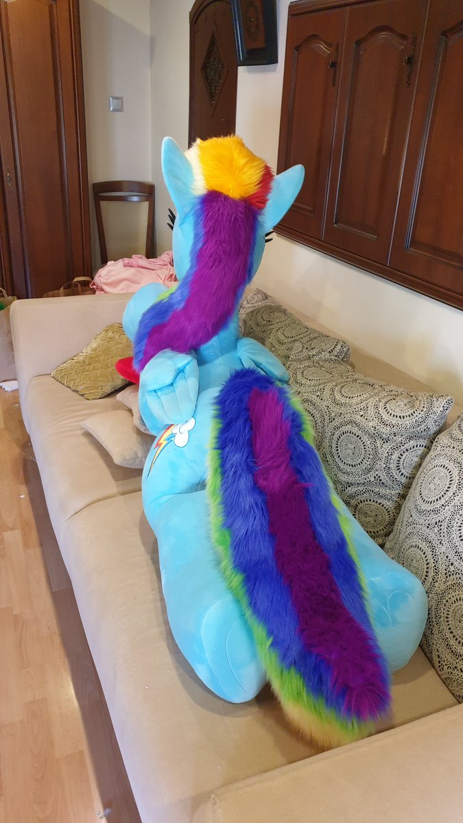 60 inch Rainbow Dash. Will need a bigger sofa for that 70 inch Morning Glory that is close to being finished.
#ponyplush #mylittlepony #customplush #mlpplush #mlp #brony