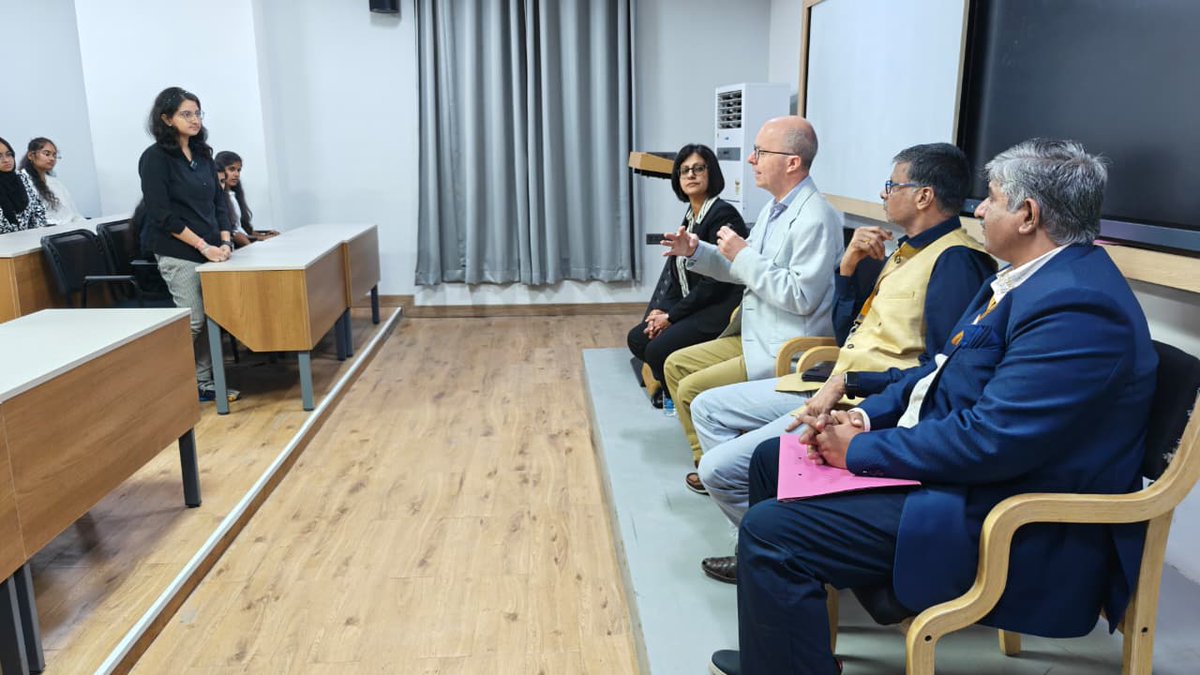 On career pathways, it was highlighted that computing opens far more doors than students expect. Graduates move into IT, #datascience, #AI, cybersecurity, cloud, consulting, research &amp; management. The program builds versatile talent ready for a wide range of high-growth roles.