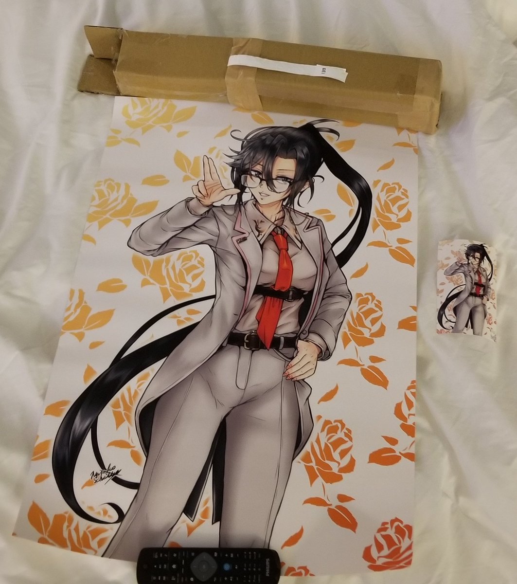 ホテルで天霧さんポスターの状態確認
折れやシワもなくキレイな状態だったのでひと安心ですわ
あとは帰国時に注意せねば……