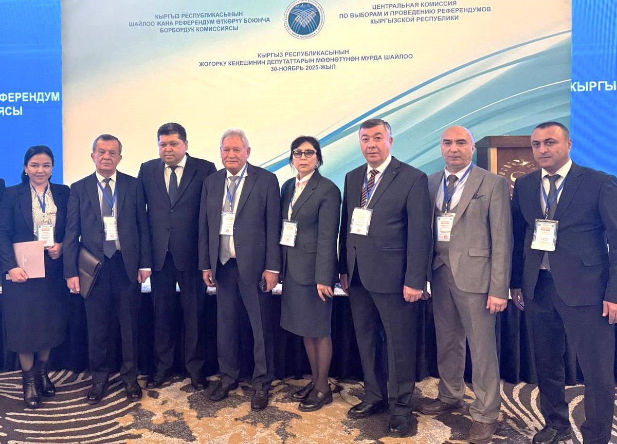 electionsuz's tweet photo. 🇺🇿 🇰🇬 O‘zbekiston delegatsiyasi Qirg‘izistondagi muddatidan ilgari o‘tkazilgan parlament saylovlarini xalqaro kuzatish dasturida ishtirok etdi

🌀 Batafsil: 
https://t.co/R7iqgR0J6p https://t.co/X0HTQnsPiS