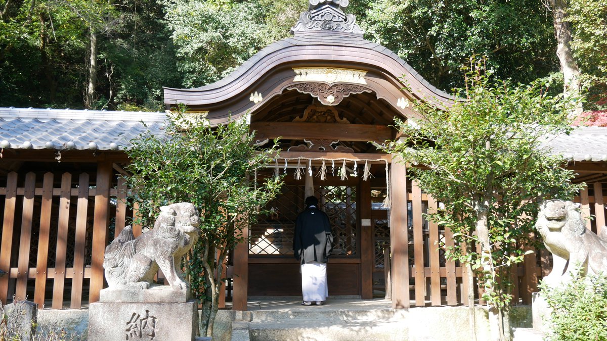 1_1_root2's tweet photo. 【来場御礼｜長浜&amp;大津"芸能"旅企画】
おかげさまで、ご近所の方から遠方の方まで、色々な方々にご参加いただきました。

二日間計四公演、"豊臣秀吉"によって栄えた長浜・大津の街を巡りながら、花金さんの落語と踊りを堪能しました。

ご興味を持ってくださった皆様、ありがとうございました。 https://t.co/TVMdKPSnpp