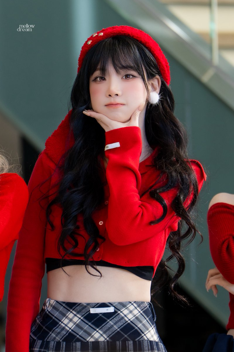 mellowdream1013's tweet image. 251203 김나경
쇼챔 미니팬미팅

#tripleS #김나경 #NAKYOUNG
#트리플에스 #トリプルS
#나경 #ナギョン #金拏炅