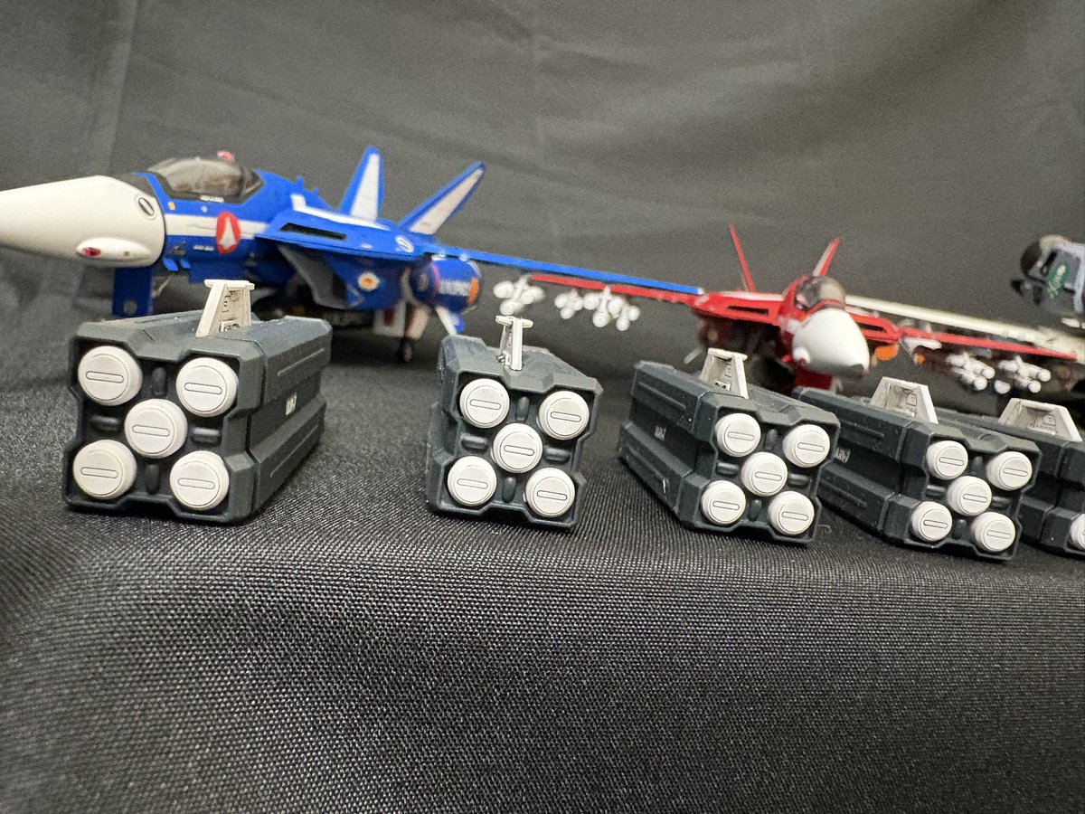 VF-1用の武器セット✖️2作りました。 武器と本体に全部1.5ミリの