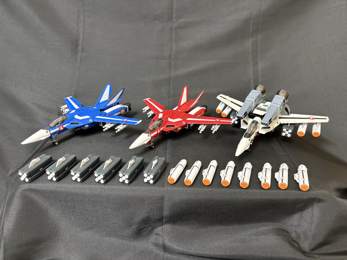 VF-1用の武器セット✖️2作りました。 武器と本体に全部1.5ミリの