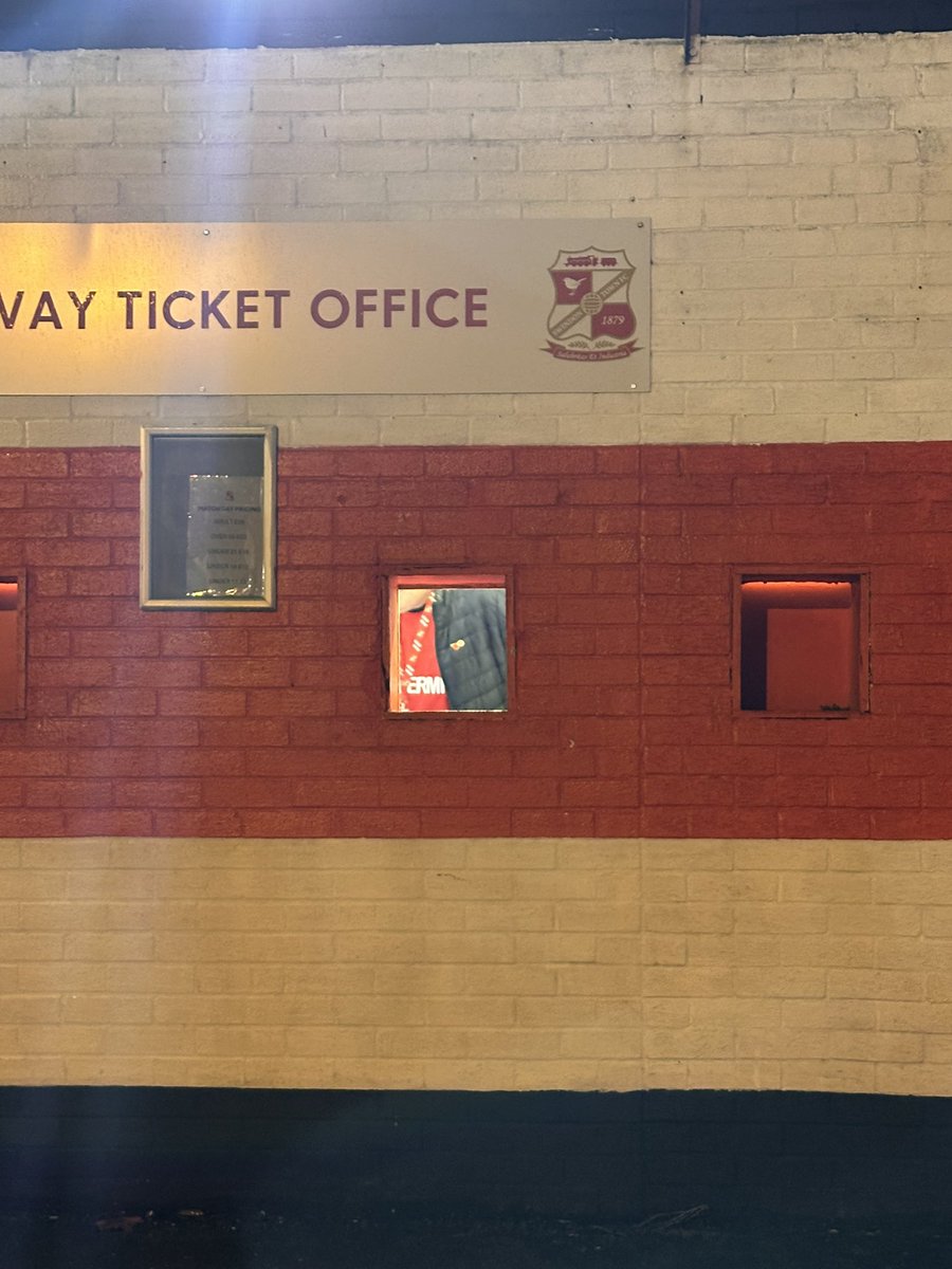 JohnDotChambers's tweet image. Tone was set for the night when the players started their ‘warm up’ less than 30 minutes before kick off. Odoh should never be allowed to pull the shirt on again. Highlights of the night is these two random goals in the stand and the ticket collection window being tiny. #pufc