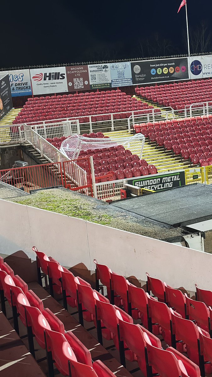JohnDotChambers's tweet image. Tone was set for the night when the players started their ‘warm up’ less than 30 minutes before kick off. Odoh should never be allowed to pull the shirt on again. Highlights of the night is these two random goals in the stand and the ticket collection window being tiny. #pufc