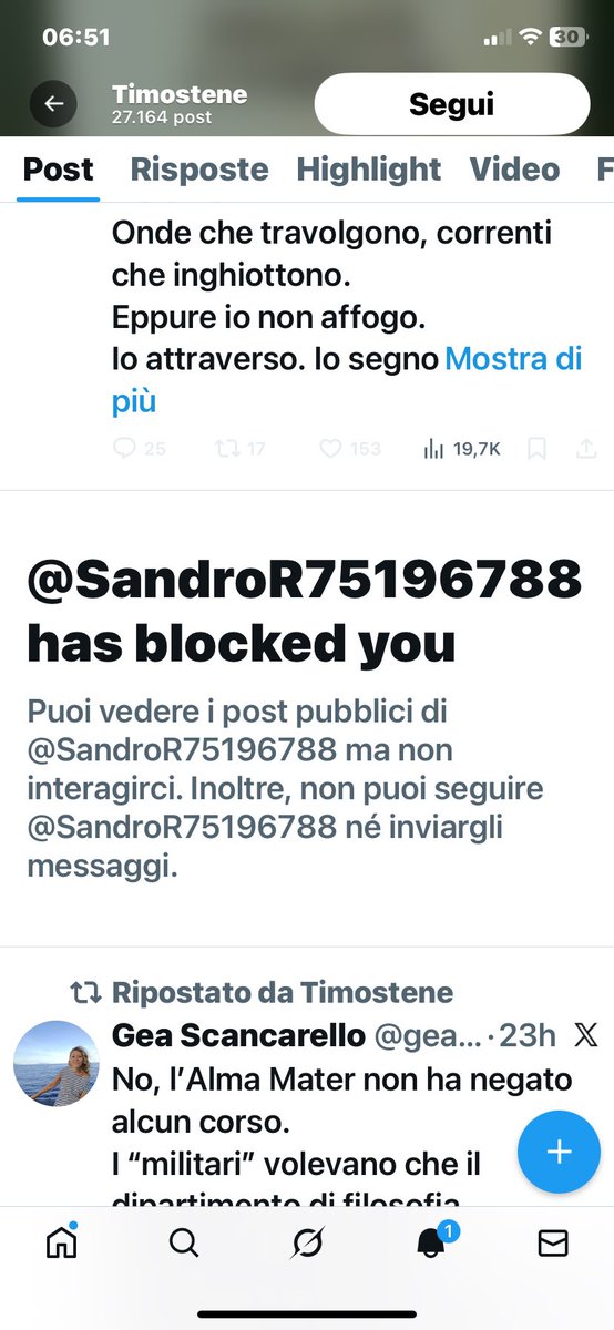 l’idiota ….che pensa pure di essere intelligente
