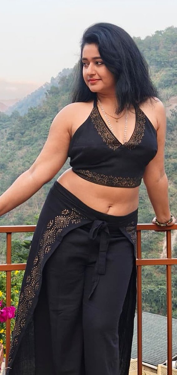 The OG Tesla Show 

#PoonamBajwa