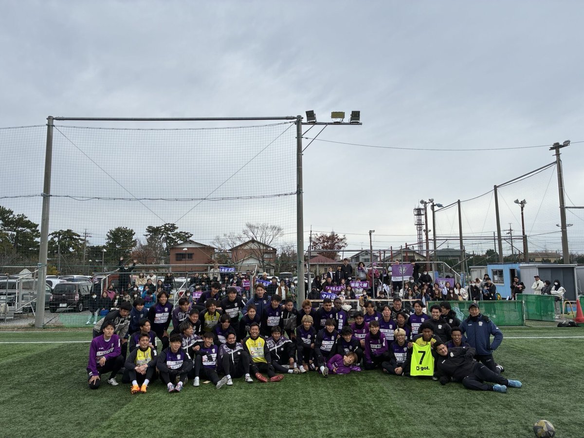 fujiedamyfc_pr's tweet image. 📸 | 𝑻𝒓𝒂𝒊𝒏𝒊𝒏𝒈🔥

12/3（水）2025シーズンの最終トレーニングを 一般公開にて行いました！

▼ 詳細はこちら💫
myfc.co.jp/news/20251203/…

今シーズンのチーム活動が終了😢
たくさんの応援をいただき、共に戦っていただき、ありがとうございました！

#藤枝MYFC