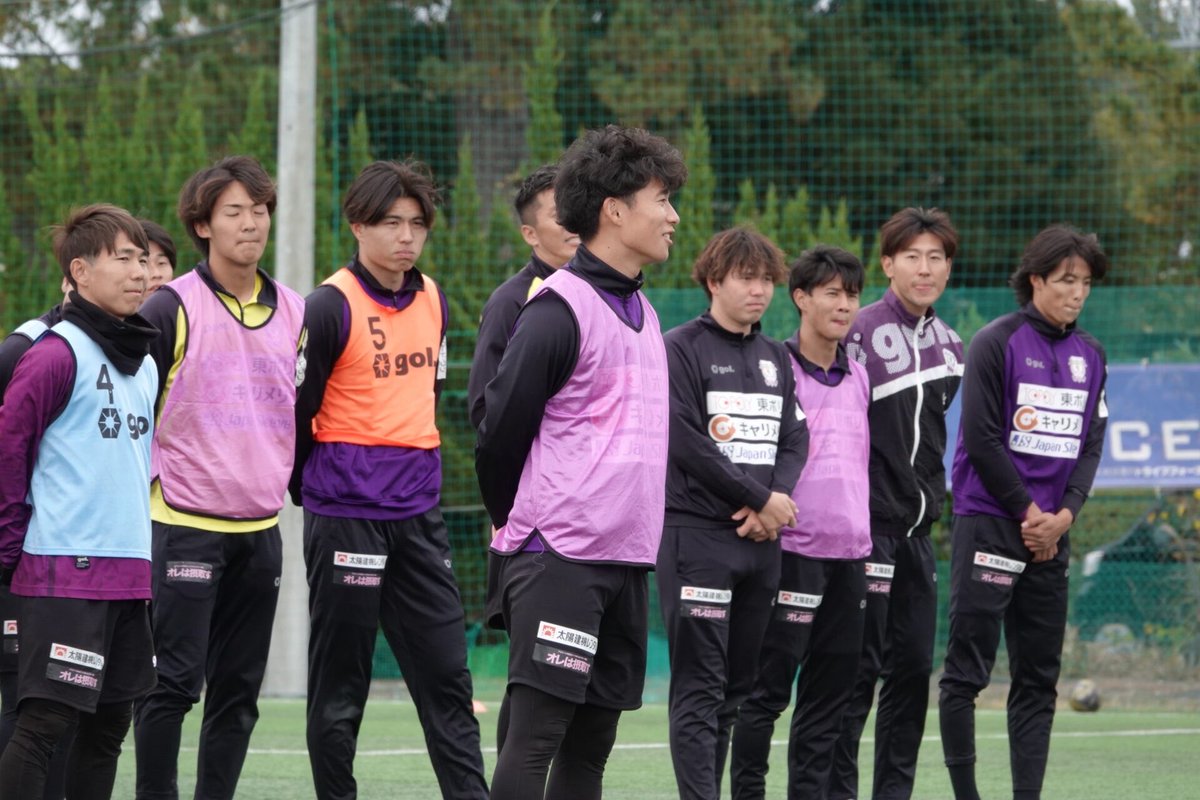 fujiedamyfc_pr's tweet image. 📸 | 𝑻𝒓𝒂𝒊𝒏𝒊𝒏𝒈🔥

12/3（水）2025シーズンの最終トレーニングを 一般公開にて行いました！

▼ 詳細はこちら💫
myfc.co.jp/news/20251203/…

今シーズンのチーム活動が終了😢
たくさんの応援をいただき、共に戦っていただき、ありがとうございました！

#藤枝MYFC