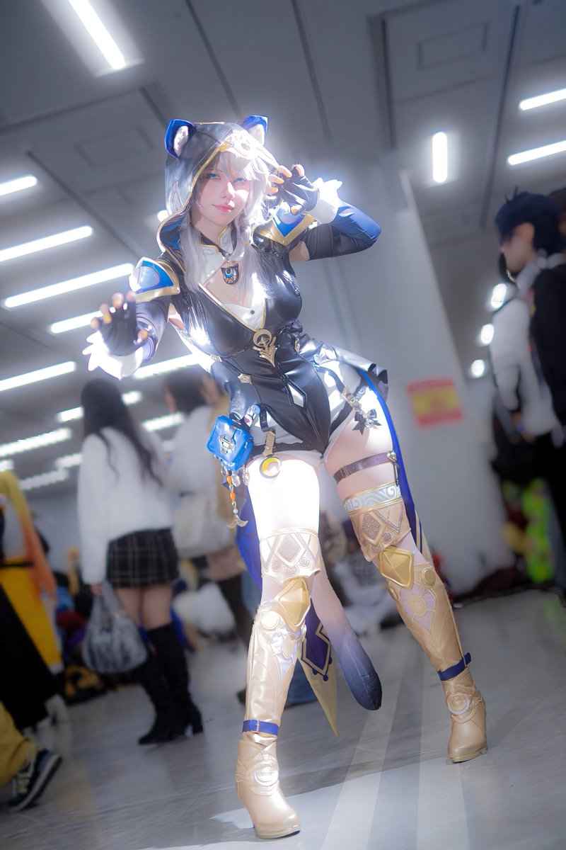 cos. サフェル 🐈‍⬛

ちょっと引っ搔いただけなのに～、もうギブアップ？

 #HonkaiStarRailCosplay  #Cipher