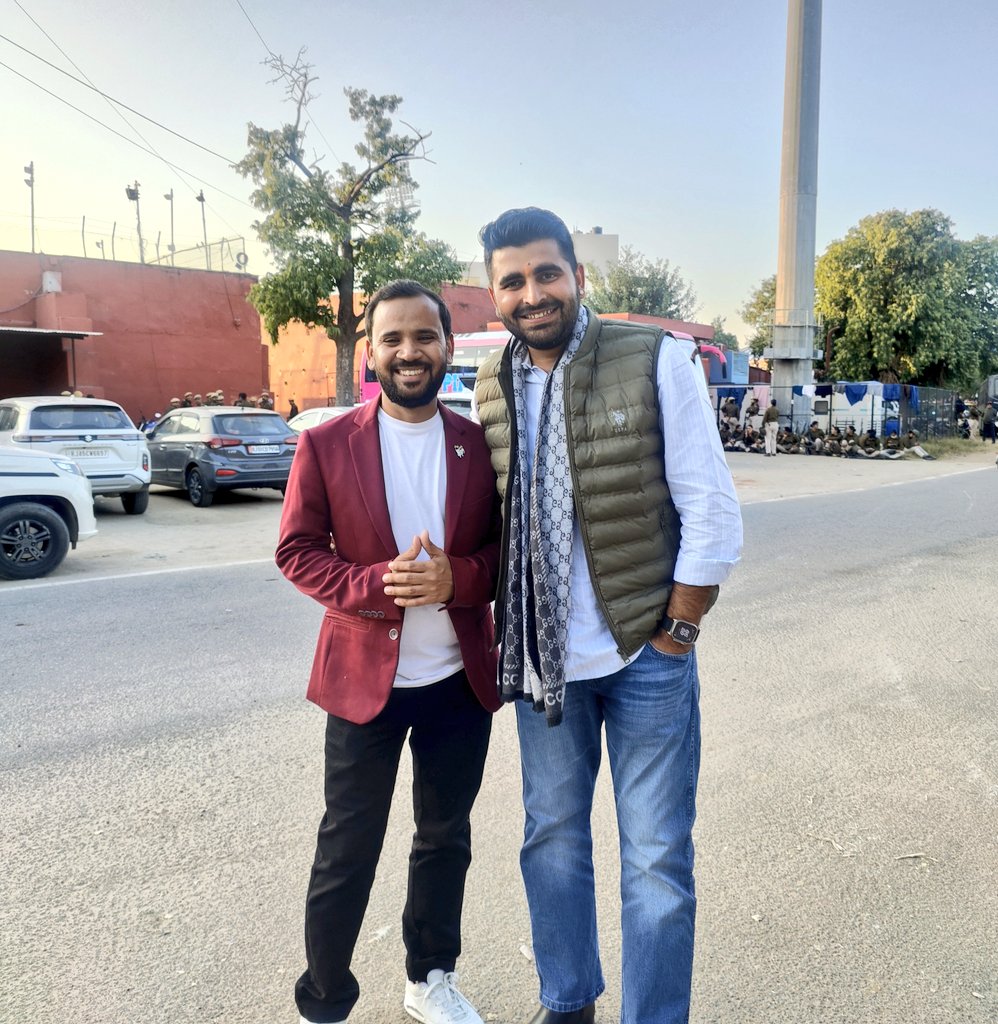 राजस्थान की शिव विधानसभा से विधायक <a href="/RavindraBhati__/">Ravindra Singh Bhati</a> भाई को आज जन्मदिन पर अनंत शुभकामनाएं ✨🎉 भगवान शिव जी की असीम कृपा सदा बनी रहे 🙏