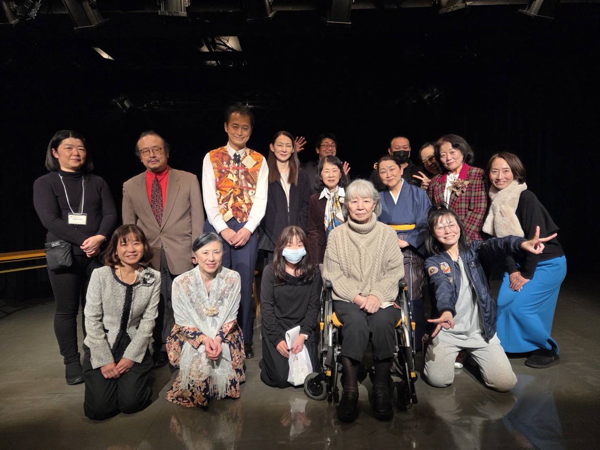 theater_weekend's tweet photo. 『ママ・ドント・クライ』終演いたしました。ご来場いただきましたお客さま、応援してくださった皆さま、ありがとうございました✨✨ https://t.co/d0Uc39pwUq