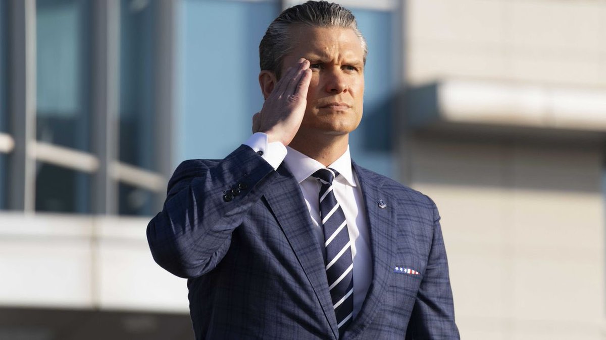 libsoftiktok's tweet image. You always know how good and effective someone is, by how much they get attacked by the fake news legacy media.

We have the most badass Secretary of War 🔥

I hope Hegseth keeps blowing up those t*rrorrists who are bringing in drugs to kiII Americans! 🫡🇺🇸