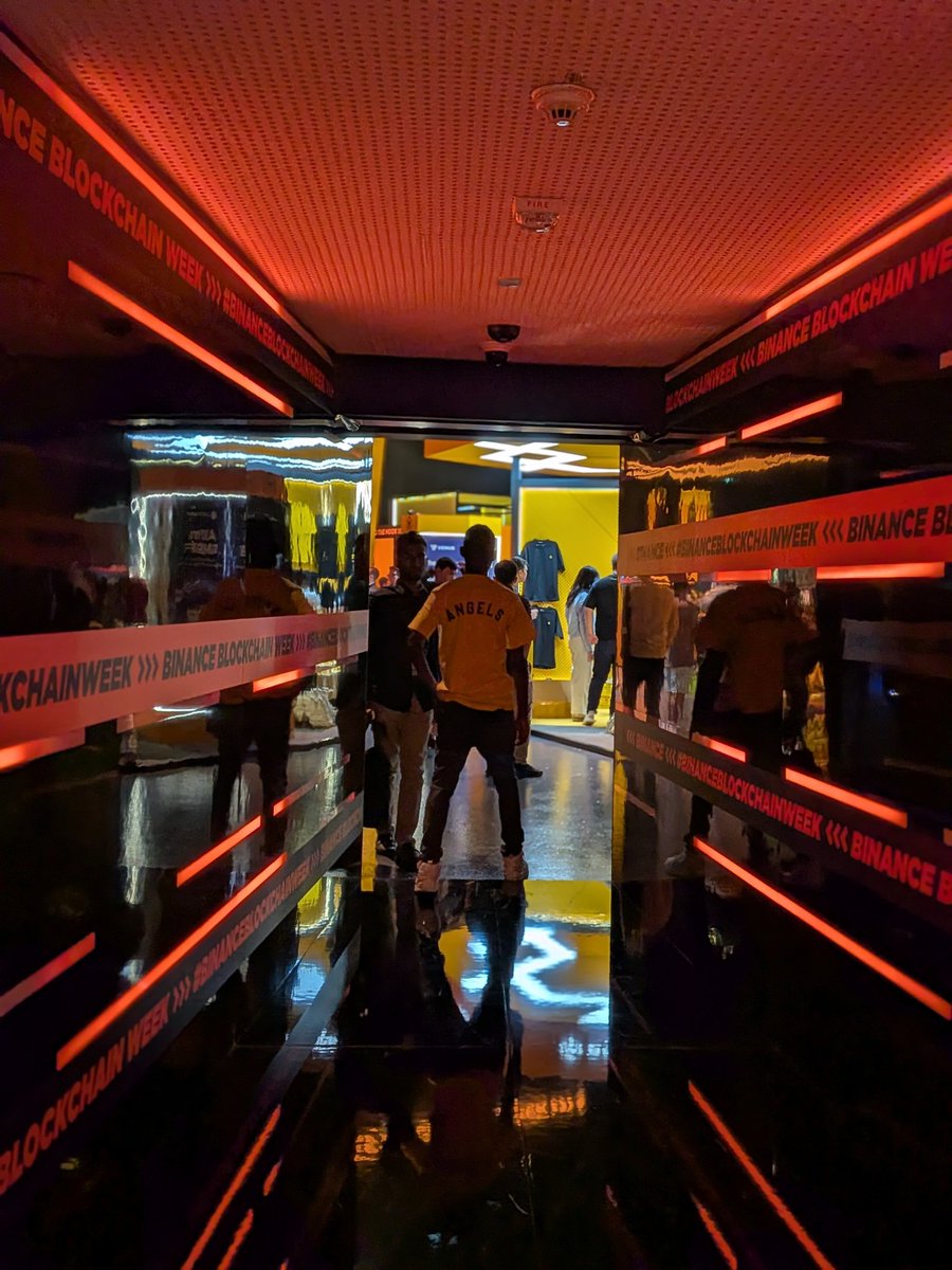 debanganaghosh4's tweet photo. .@moneycontrolcom at #BinanceBlockchainWeek 

Check this thread for more updates.

@chandrarsrikant https://t.co/TEN1cfkosf