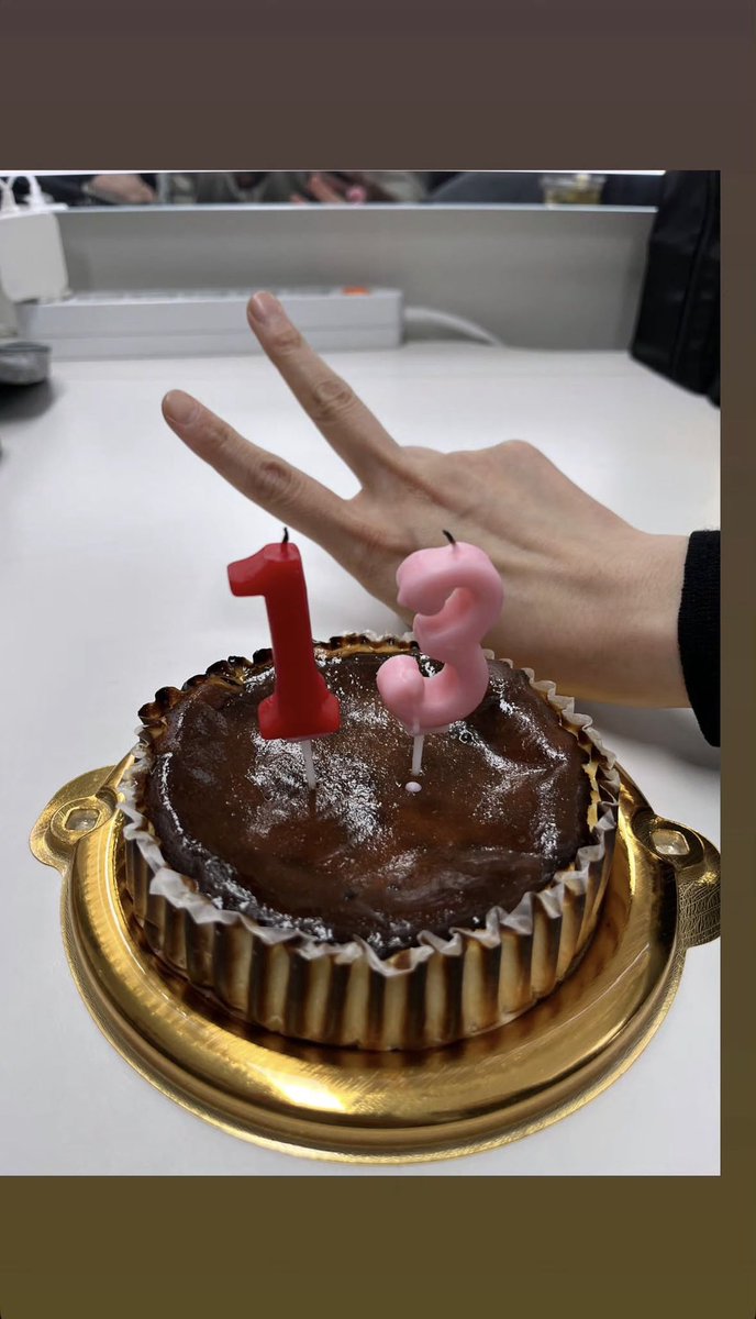 혜선언니 인스타 스토리!!!!!!
손 귀엽따🥺💗💗