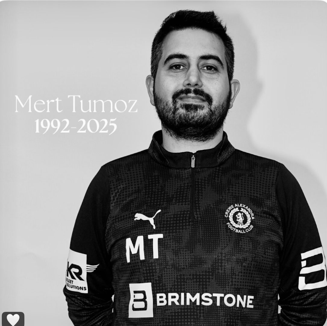 I am deeply saddened by the passing of someone with whom I had the privilege to work a truly honest,family devoted and idealistic person who faced life with courage and integrity. It was an honour to have known him. 
May he rest in peace, and my heartfelt condolences go out to