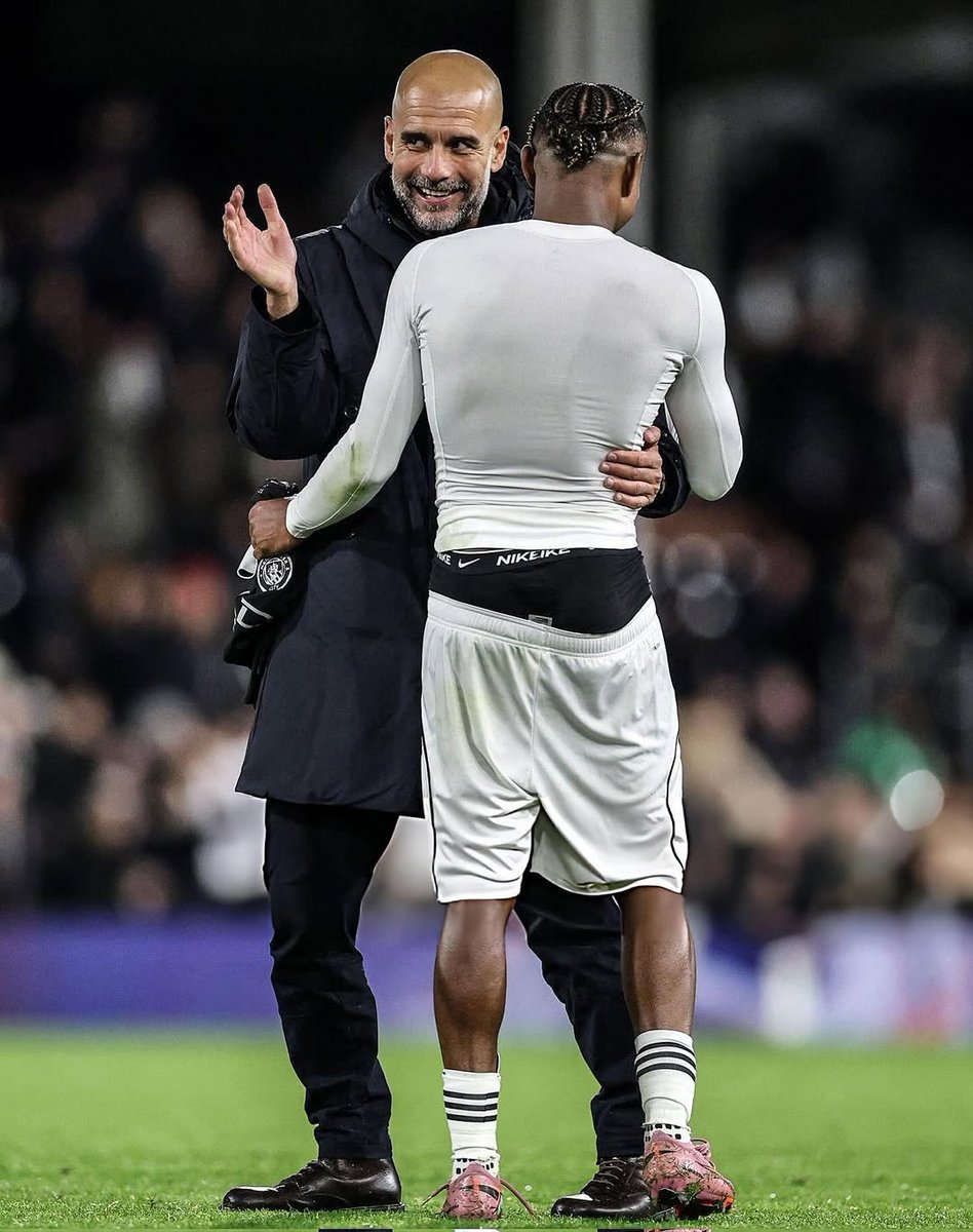 PoojaMedia's tweet image. Pep Guardiola in awe while hugging Samuel Chukwueze after his brace against Man City. 🔥🇳🇬