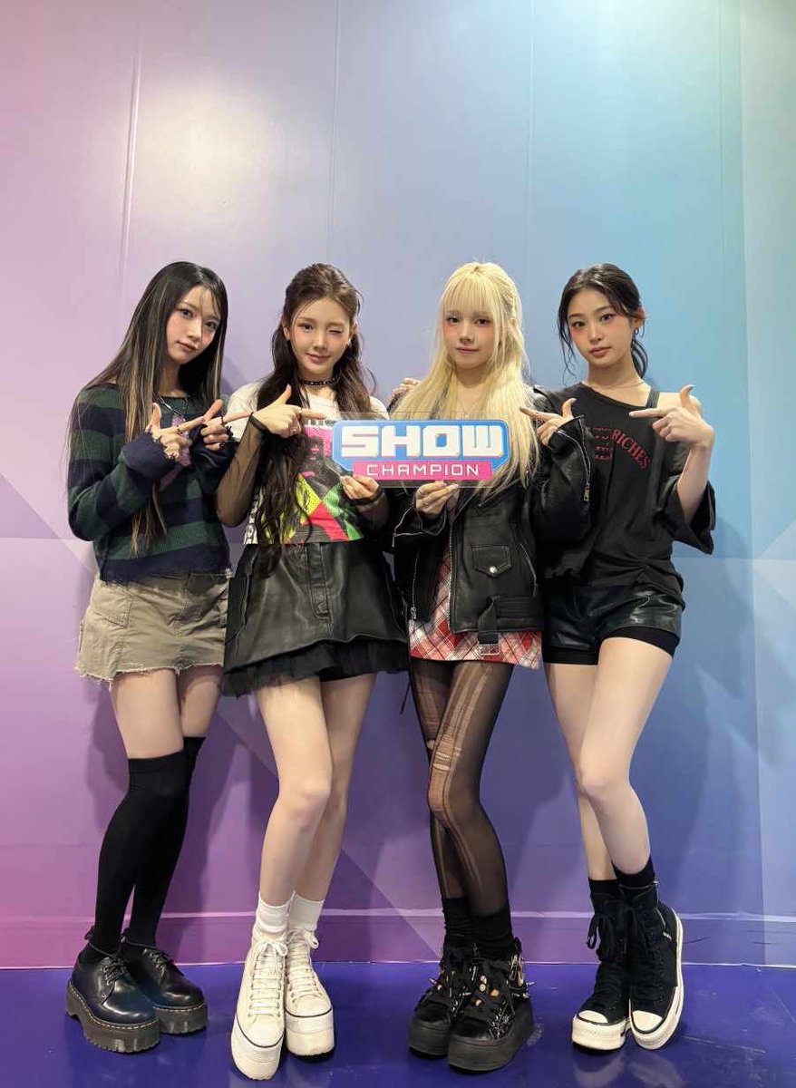 showchampion1's tweet image. #BabyDONTCry - #IDONTCARE 

“도망치지 마. 감당해.” 
ㄴ 오늘 #BabyDONTCry 의 강렬함을 막지 못했다. 🏳️

“우린 걱정하지 않아. 선을 넘을 뿐.” 
ㄴ 모든 시선이 #BDC 앞에서 멈춰섰다. 👀

“기억해. 오늘 이 스테이지의 완성은 #BabyDONTCry 였다.” 
ㄴ 누구도 부정할 수 없는 #쇼챔피언 의 결론.