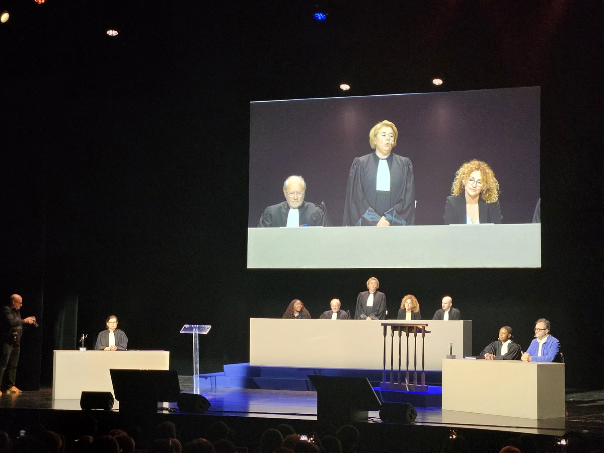 barreau92's tweet photo. 📷37eme Rentrée de la Conférence de #barreau92 #avocats https://t.co/uEoiVGM1cY