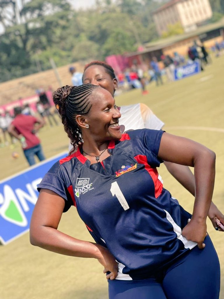 KAVCUGANDA's tweet photo. Veteran vibes and rookie energy ✨️The unstoppable, Nanyondo Florence aka
MaFlona💪🏽🏐
Crushing on your skills on and off the court.. KAVC is super proud of you👌🏽
#KAVCOurWorld
#KAVC@55
Make MaFlona Go Viral🥰 https://t.co/3iVuz69MOD