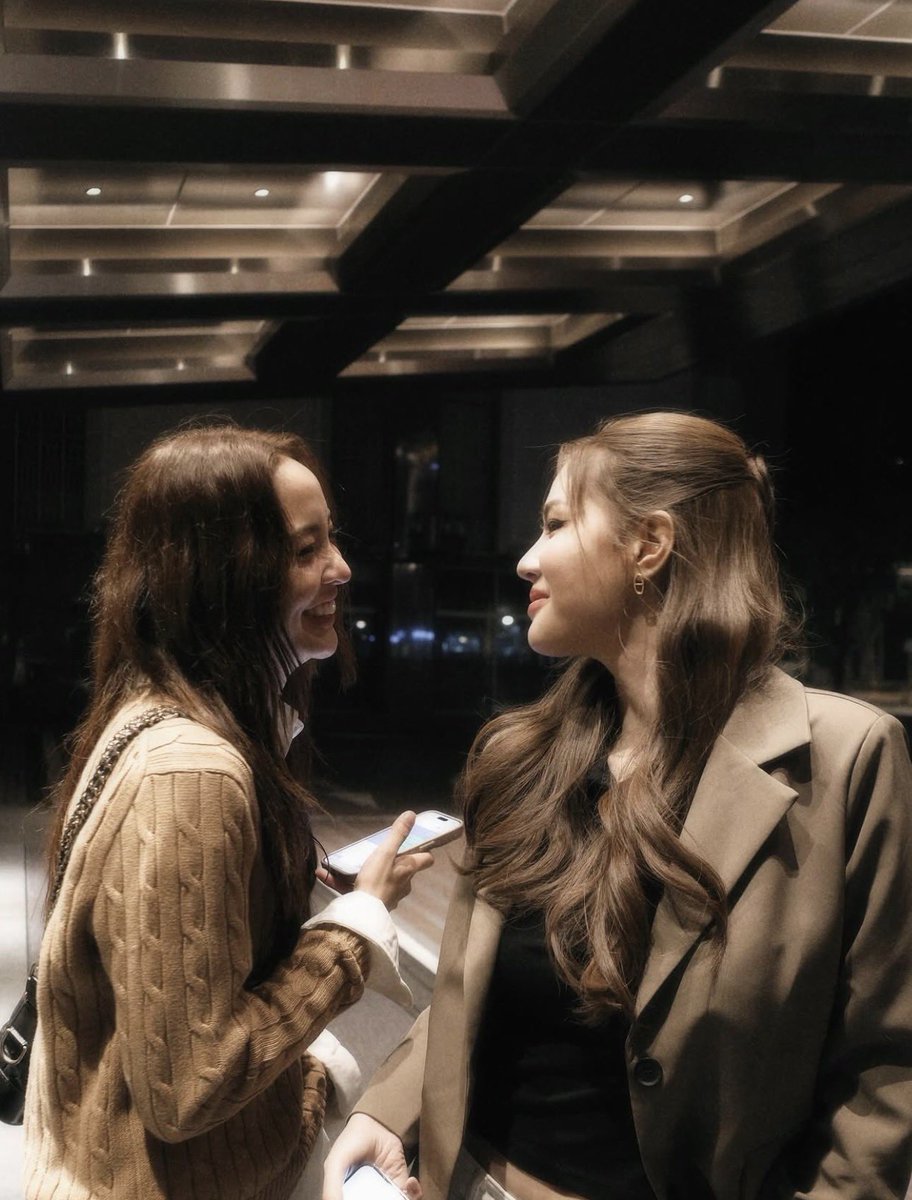 มุมนี้มัน... ซีรี่ย์วายป้ะ😆😆😆😆

#พัดชาพลอย #patchaploy​
#xobam​ #โซแบม