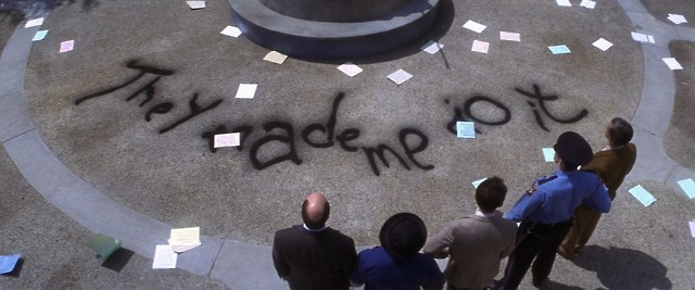 filmforever87's tweet photo. Donnie Darko (2001)

Director:
Richard Kelly

Starring:
Jake Gyllenhaal
Jena Malone
Drew Barrymore
Mary McDonnell
Katharine Ross
Patrick Swayze
Noah Wyle https://t.co/WAV34FWldz