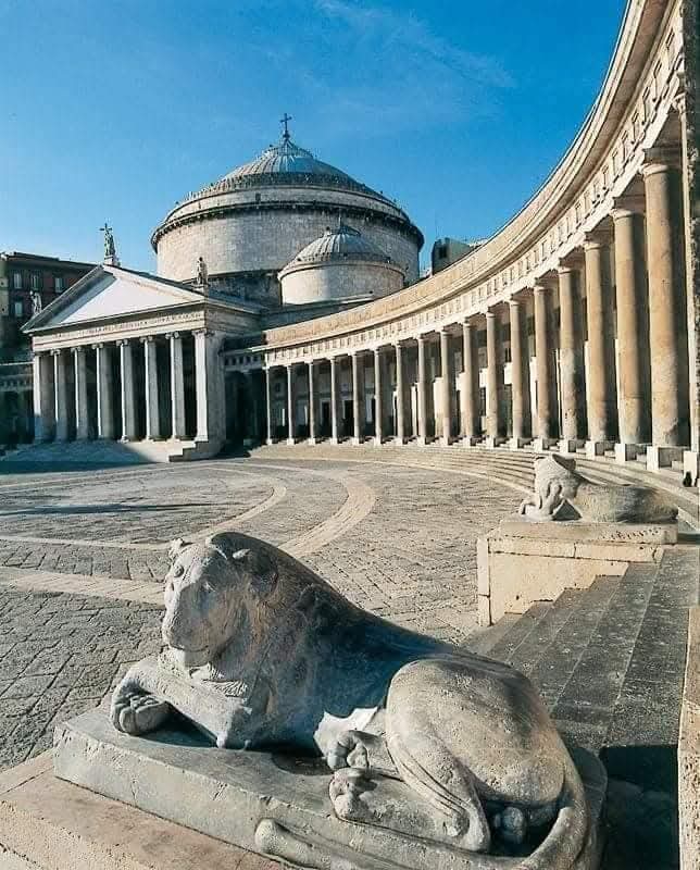 CuoreIschitano's tweet image. Ci sono posti in cui vai una volta sola e ti basta… 
e poi c&apos;è Napoli...🩵

Cit. John Turturro

 #napolinelcuore