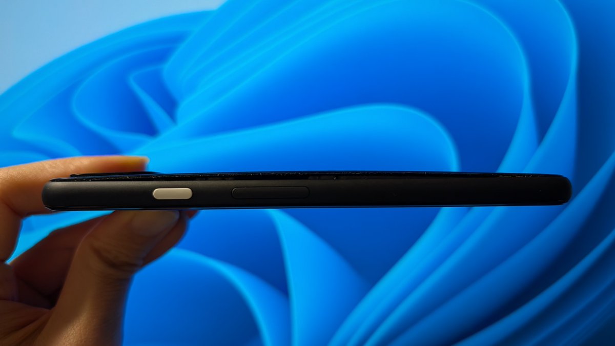 Googleフォトにアップロードするためだけに残していたPixel 4が