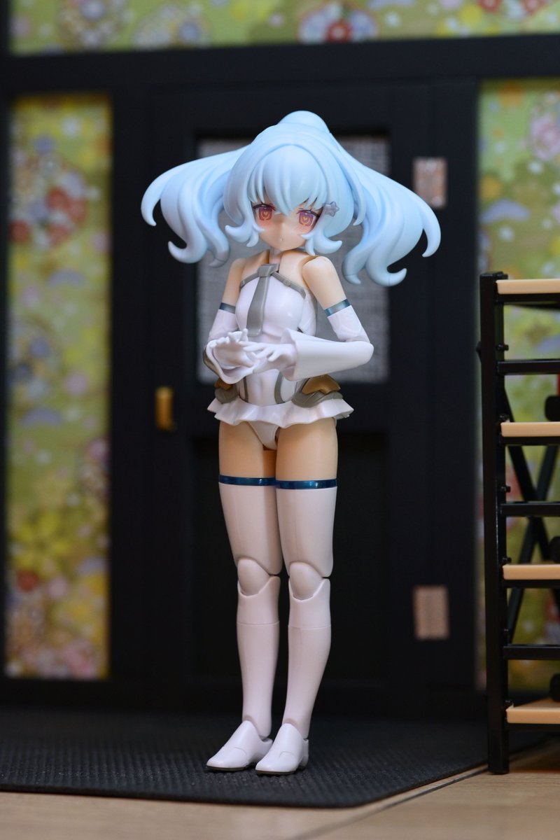 🌸☁️ Yuki Tu-chan stands with a quiet steadiness—
confidence blooming slowly through her shyness.
She doesn’t say a word,
but her delicate glow fills the whole room. 💗❄️✨
#プニモフ #アリスギア #メガミデバイス #ユキツー #ガルプラ