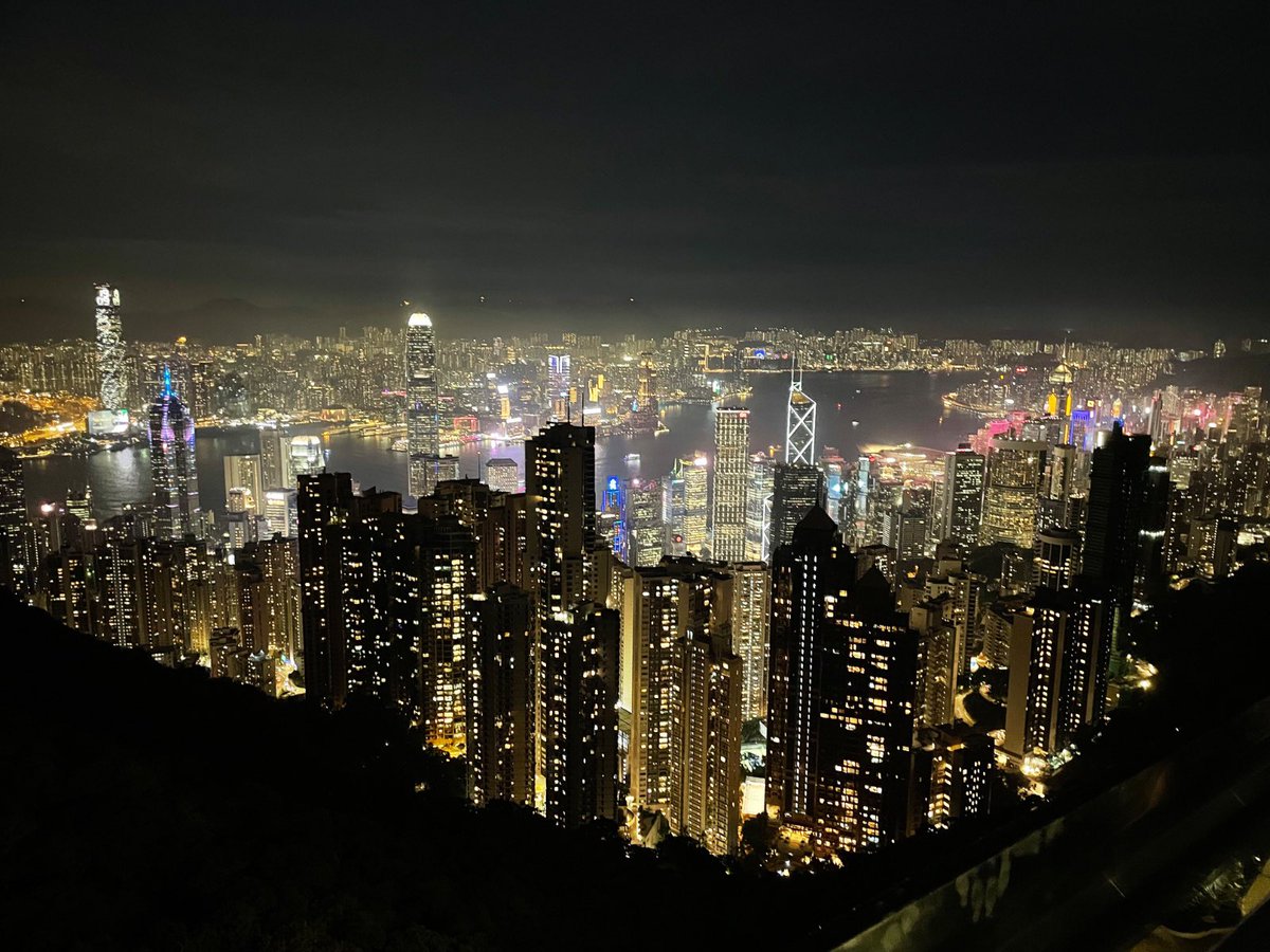 hapwi's tweet image. 香港住んでた頃五星紅旗とか見たことないぞ！大好きな香港はすでに中国に食われちまった。韓国も食われちまったらしい
高市さん食われちゃダメだよ！日本を守ってください！応援します！！！Fuck CCP!!!!!配信22:00からあるかもです。