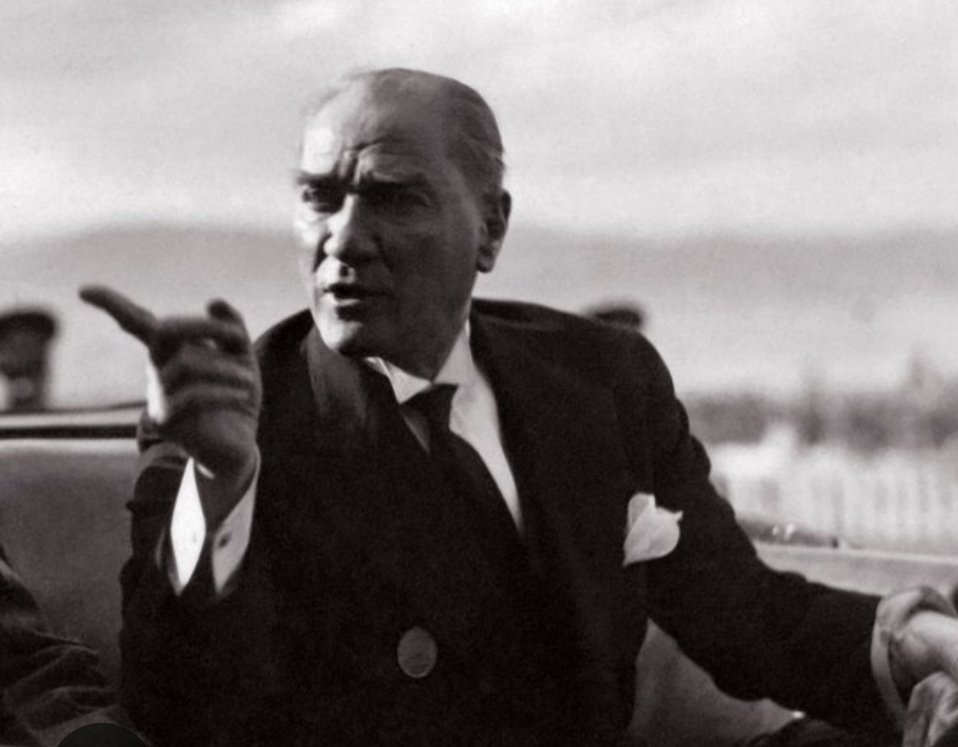 deryail's tweet photo. O Kadar çok çocuklar vardıki Atam ... 
Her daim Atamız Babamız Mustafa Kemal Atatürk 
Ruhun şad olsun. Sen rahat uyu. Bekçisiyiz biz Türkiyemin https://t.co/R2z5OZmjac