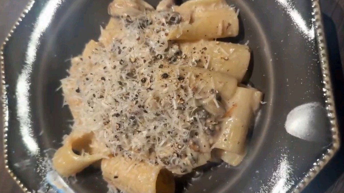 jungkook could totally open a pasta restaurant!!!