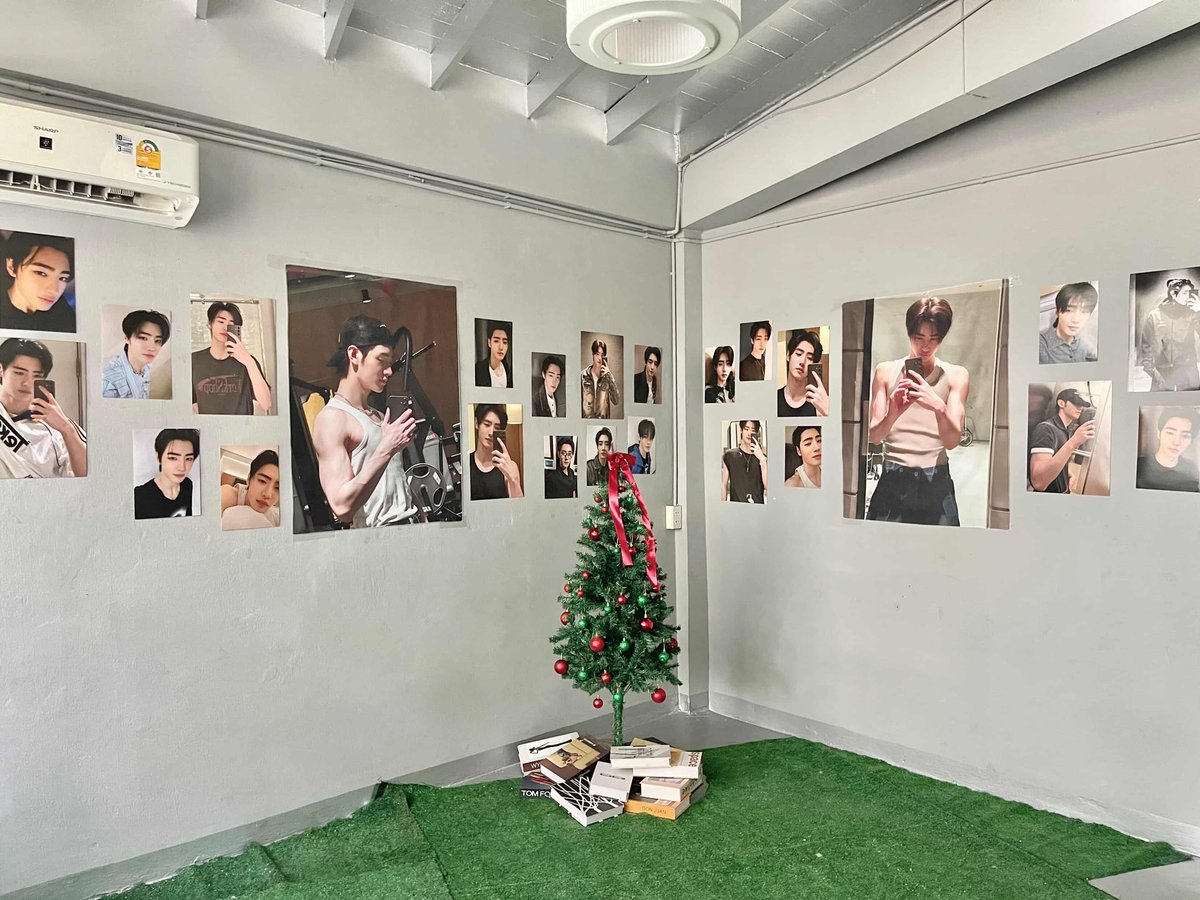 Even snow melts in your smile with sunghoon tweet media
