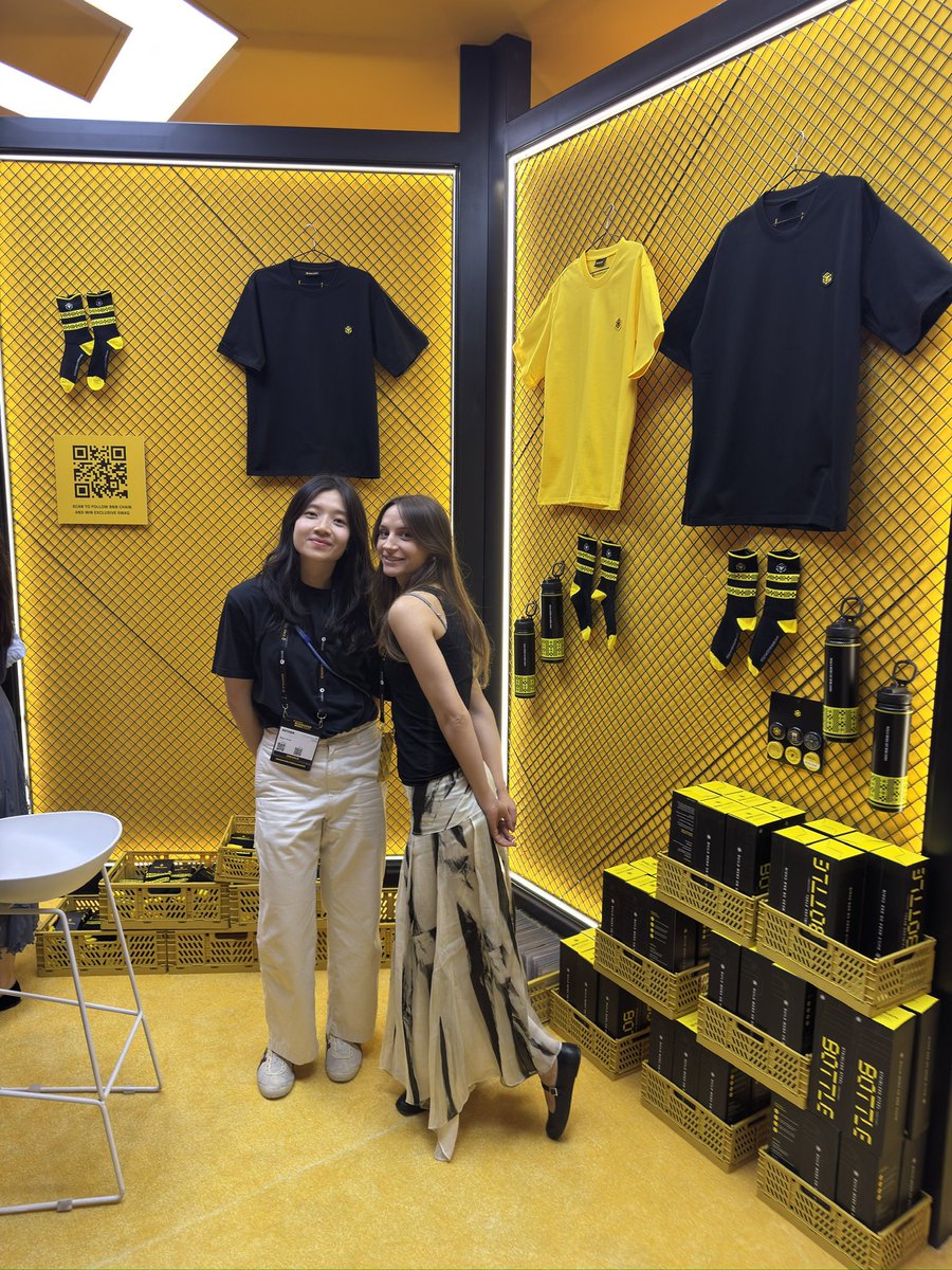 Touchdown at #BinanceBlockchainWeek 

Come find our bright yellow booth - you can’t miss it 💛