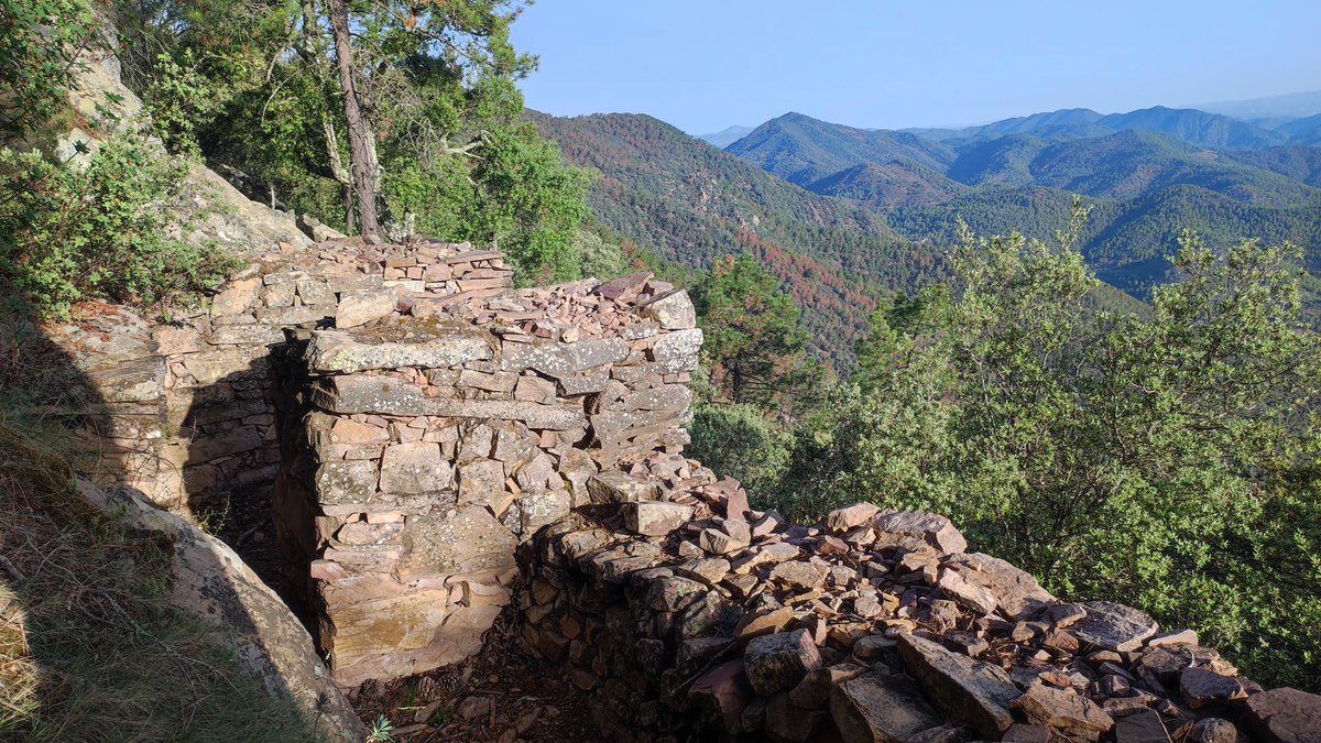 Trinxeres de la Guerra de la Penya Pastor,  a la Serra d'Espadà