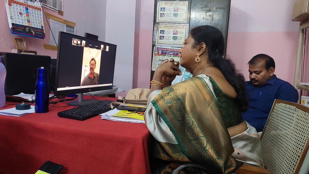 NTEP_ap's tweet image. In Ananthapuramu district, Dr. B. Jayalakshmi, DLATO Madam, conducted a Zoom meeting with all NTEP staff and gave instructions to increase the enrolments for the TBMBA program and to address other indicator gaps. #TBMuktBharat @ArogyaAndhra