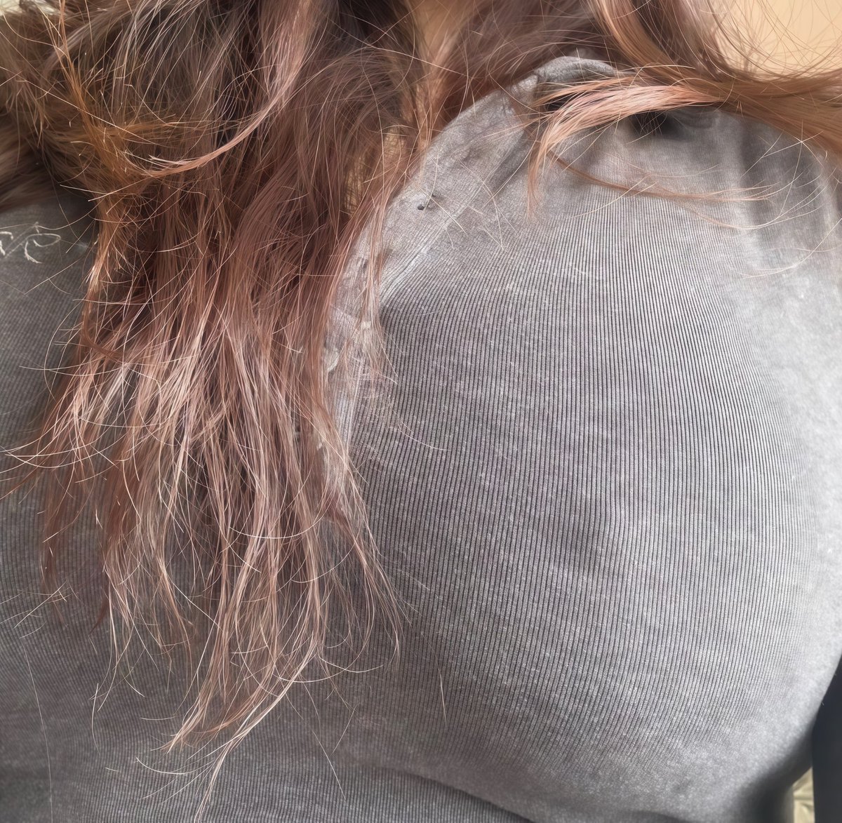 니트입었더니 실내에선 덥당💦

#부산 #섹트 #오프 #맘눌뎀