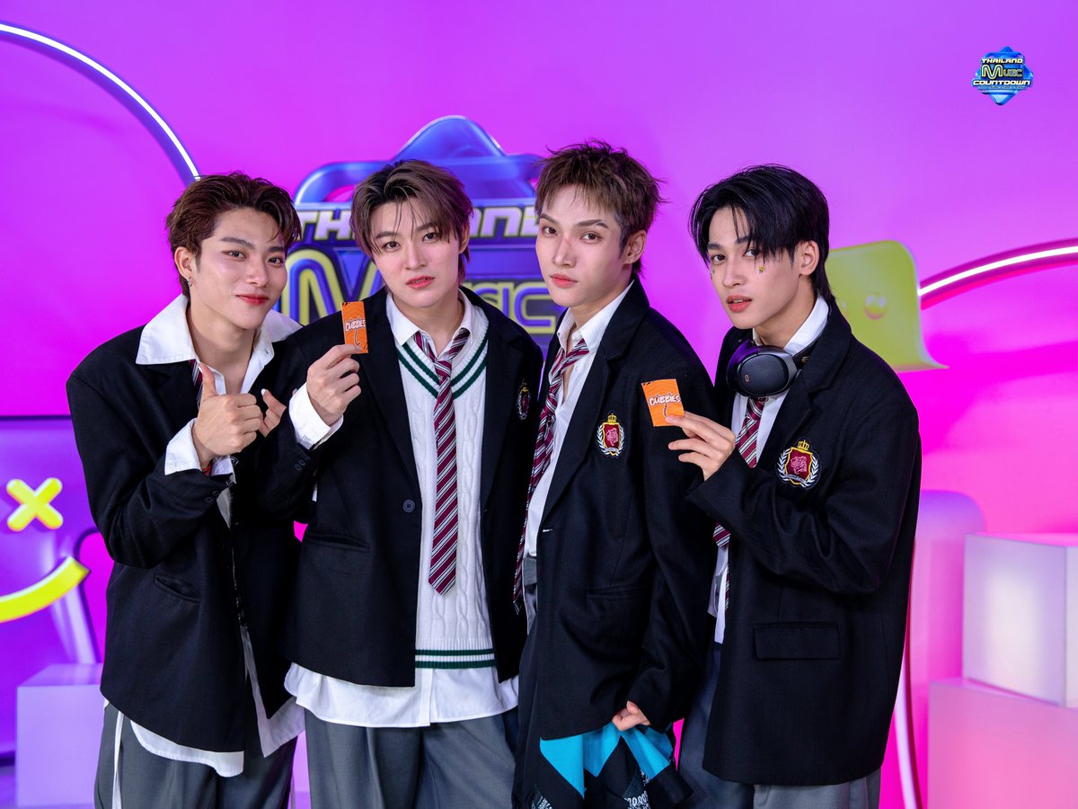 TMCcountdown's tweet photo. [𝑷𝑹𝑶𝑭𝑰𝑳𝑬✨] SuperThai - Heartbreaker | Thailand Music Countdown   

#SuperThai #HeartBreaker #TMC_EP28 #TMC2025 #ThailandMusicCountdown #TrueCJCreations #Ch3Thailand https://t.co/85vS1UMGir