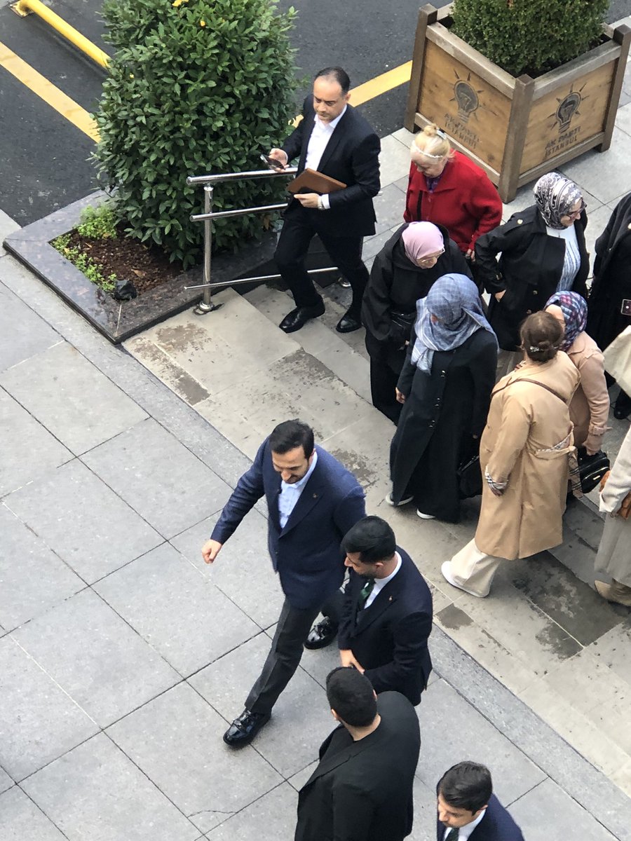 Ak Parti İstanbul İl başkanımız Sayın Abdullah Özdemir ‘in ilçemize gelen esnaflar ile sohbeti muhteşemdi …..