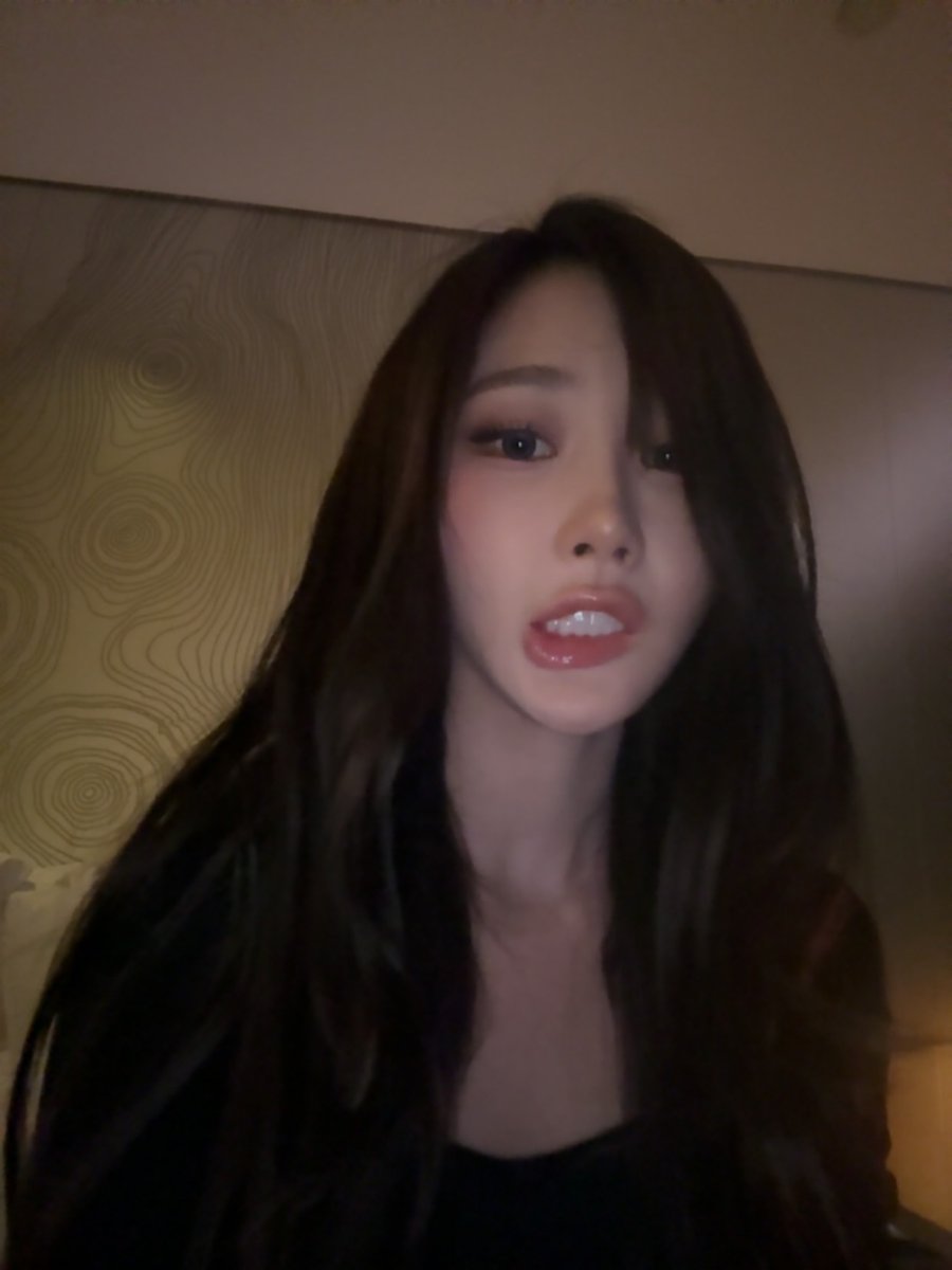aeriminded's tweet photo. I LOVE HER SM 🖤🫂 https://t.co/8ESucdKe8e