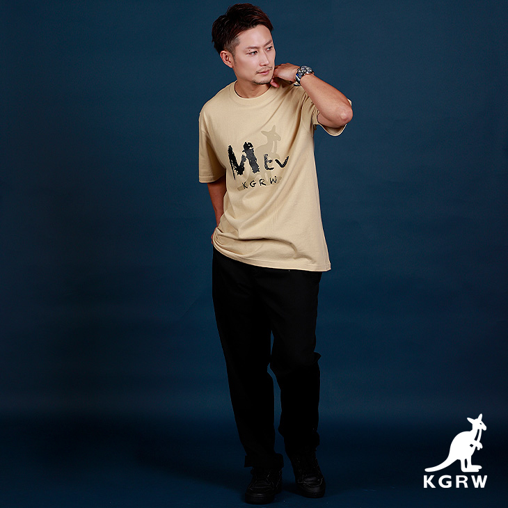 KANGOLREWARD's tweet image. マーシーさんとのコラボアイテムが
受注締め切りまで【残り2週間】➰❕

半袖Tシャツ
長袖Tシャツ
ZIPパーカーをリリース👀

【🛒】
kangolreward.jp/SHOP/202372/24…
#KANGOL #KANGOLREWARD #KGRW #カンゴール #マーシー
@maasiin0MTV